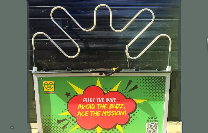 Freestandng Giant Buzzwire game