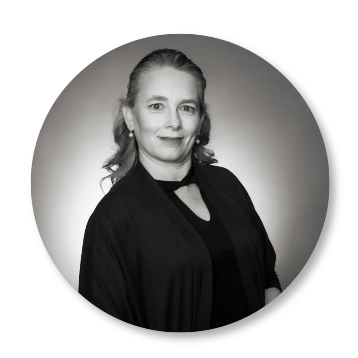 Heidi Blair, Maxwell Leadership certified coach and USAF veteran, founder of Transforming Life with Heidi