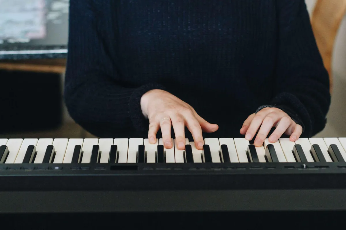 Pop/Rock Piano Lessons for Adults Online