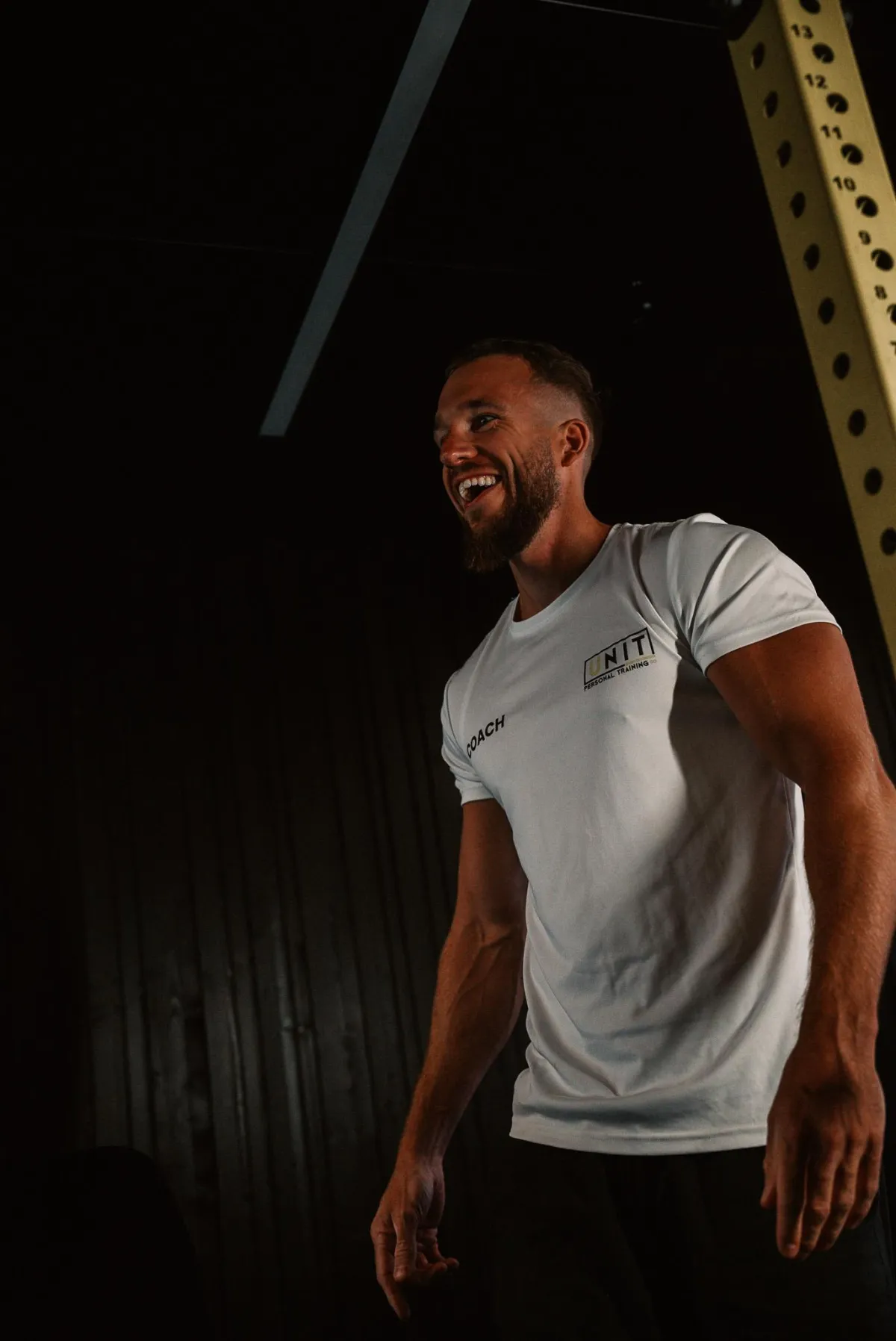 Professionele HYROX-groepsles met focus op kracht en conditie