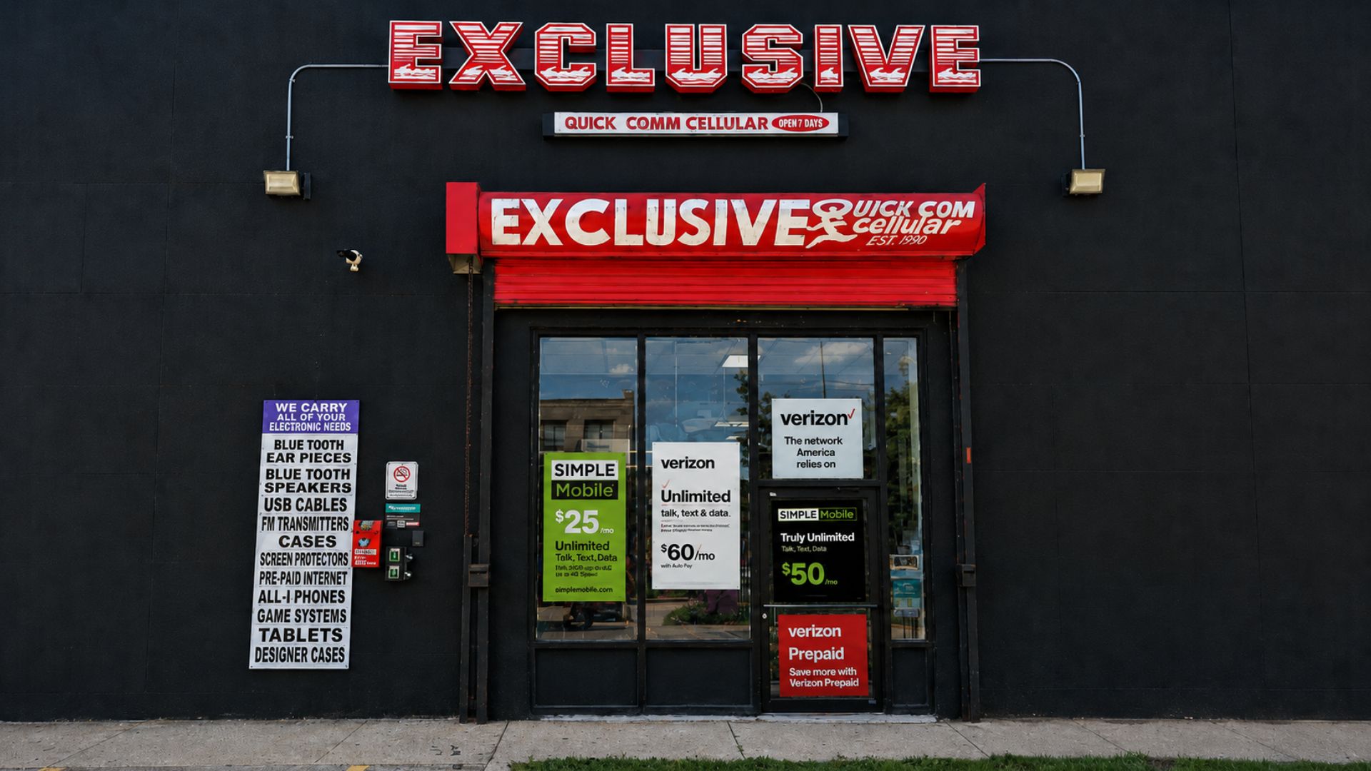 Why Store Displays Matter More Than Most Wireless Dealers Think