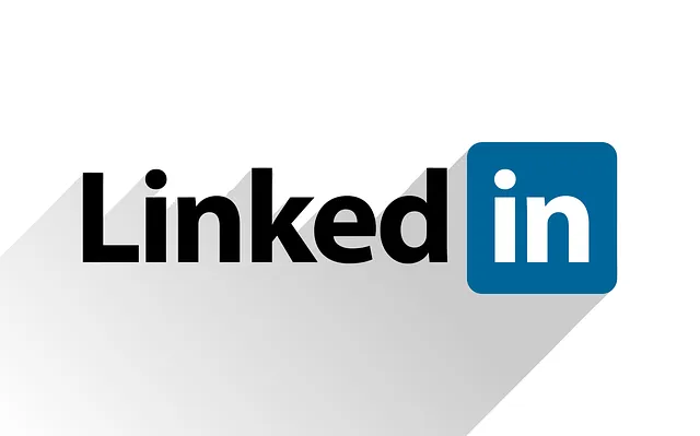 Graphic of LinkedIn logo to indicate that Ask The Resume Lady provides LinkedIn profile writing services for engineers