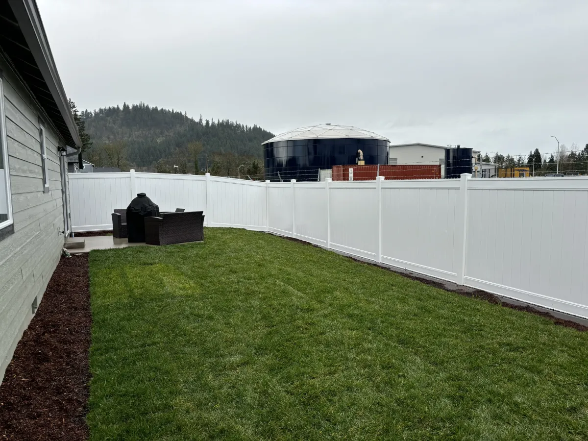 a professional fence installer