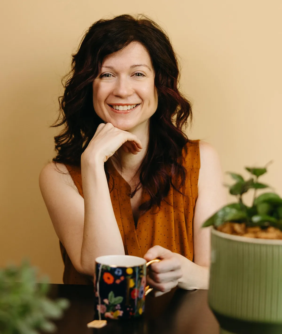 Headshot of Laureen Burd, IAWP Certified Holistic Wellness Coach, specializing in digestive health, holistic wellness, and personalized coaching support.