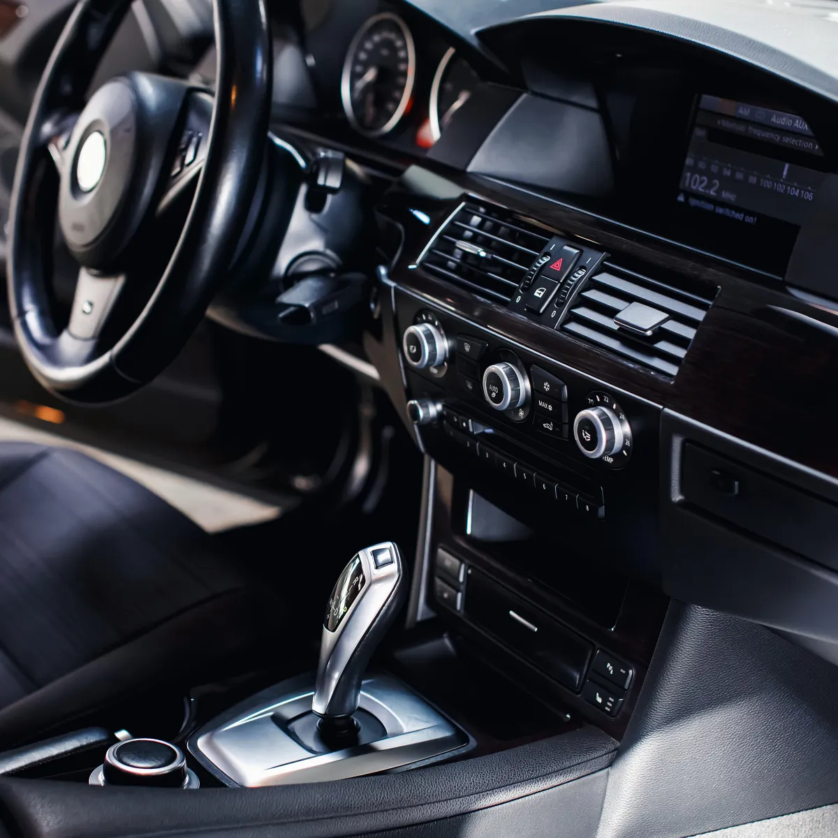 Illustration image for the Bluegrass Detailing  Polishing website showing a fully detailed BMW Interior