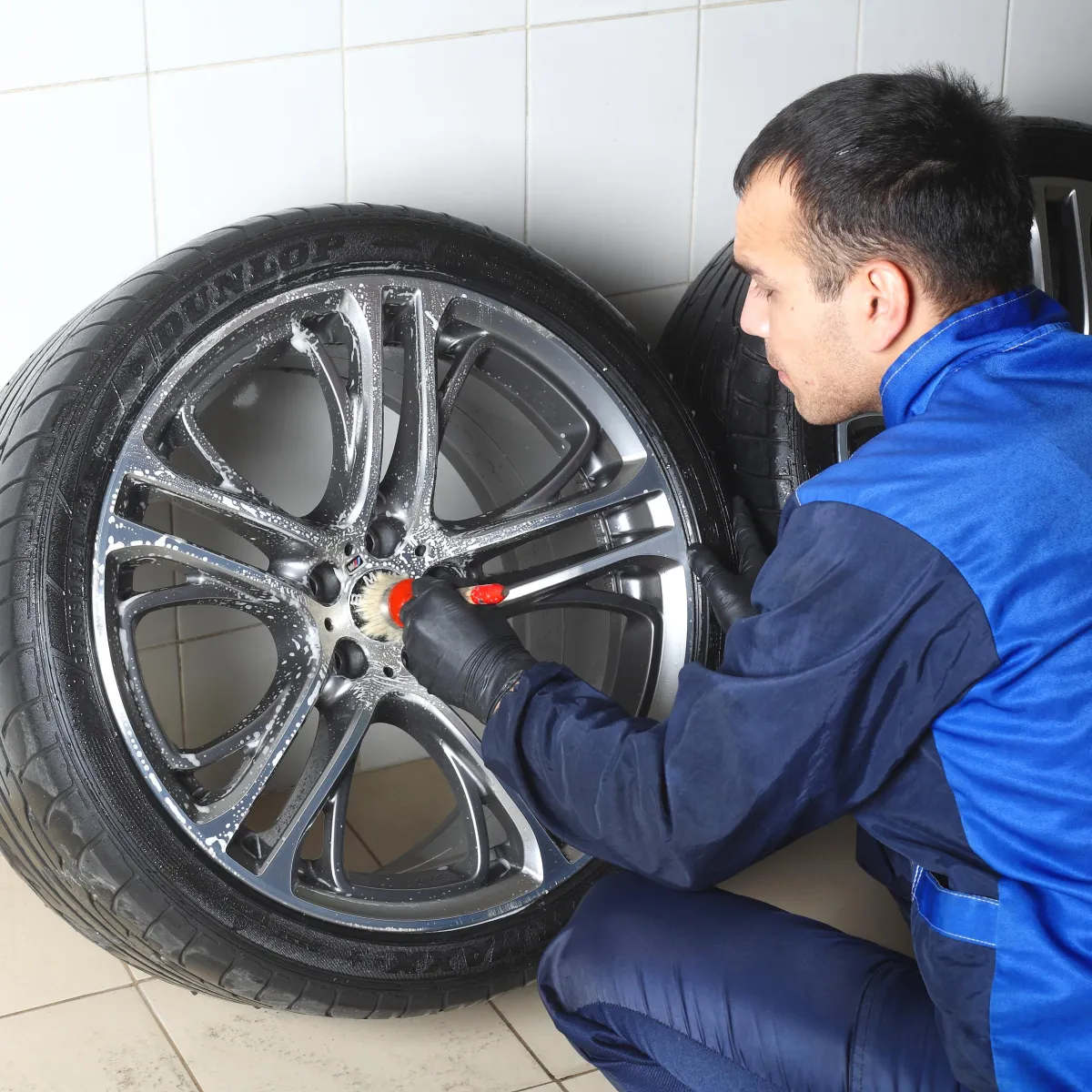 Image of wheel polishing High-Gloss Polishing for motorcycles, Boats, RVs, and Trailers