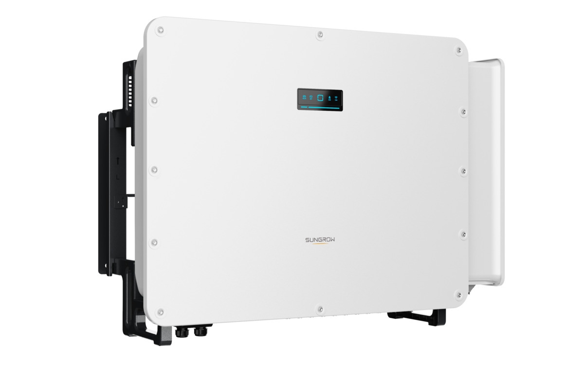 Sungrow hybrid inverter — product photo 