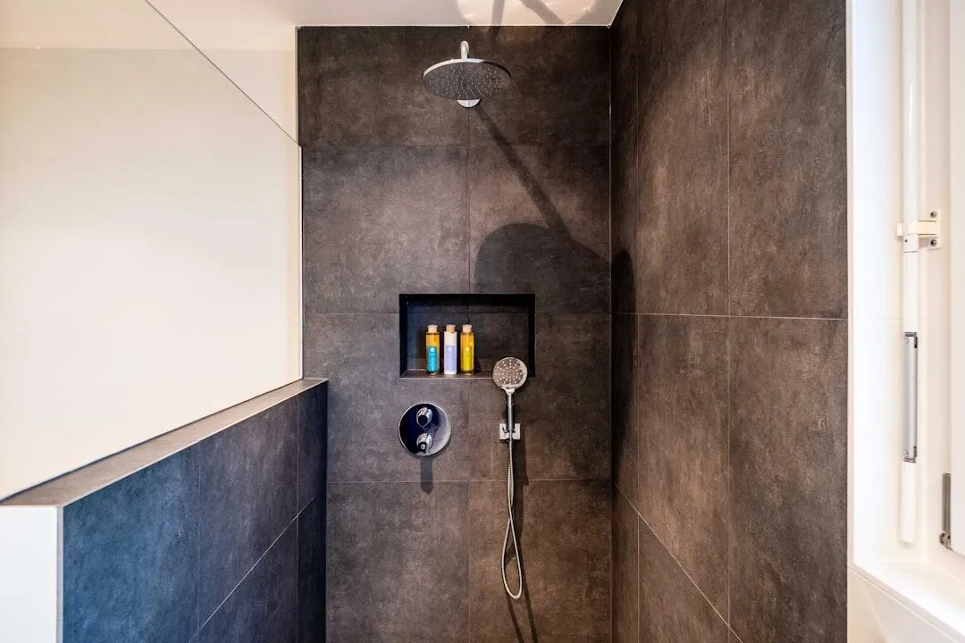 Shower installation 