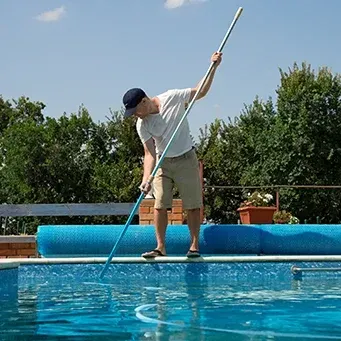 Weekly Pool Cleaning Services