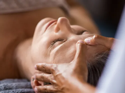 Storvreta Ansiktsbehandling med Neostrata