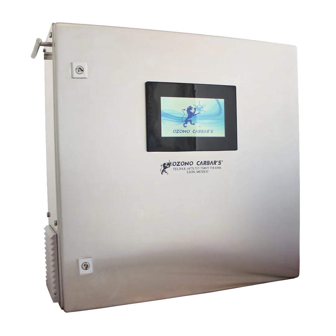 Primer plano del gabinete de acero inoxidable de un generador de ozono industrial Ozono Carbars.