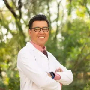 Dr. Erik Nino Carreón, ozonoterapeuta en Querétaro México