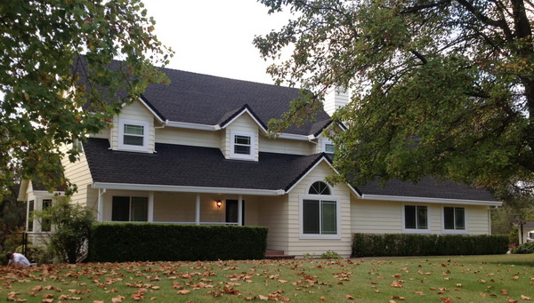 Home front painting in Redding, California Golden Crest Painting