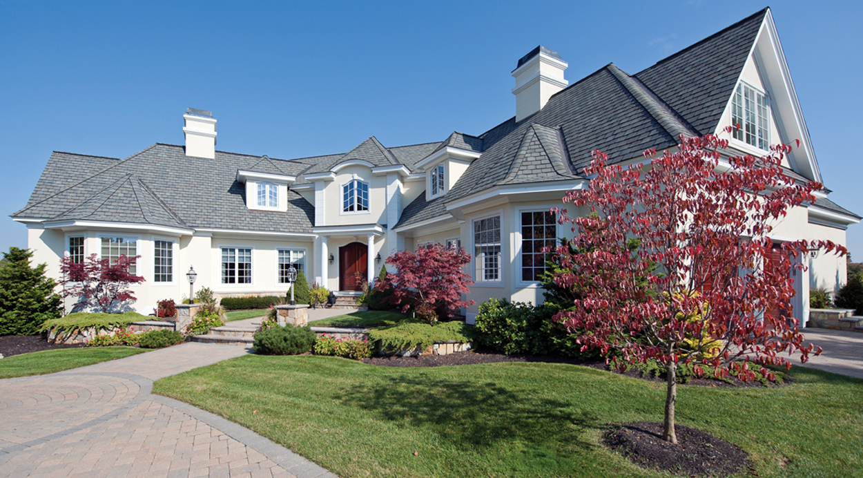 Estate house at county