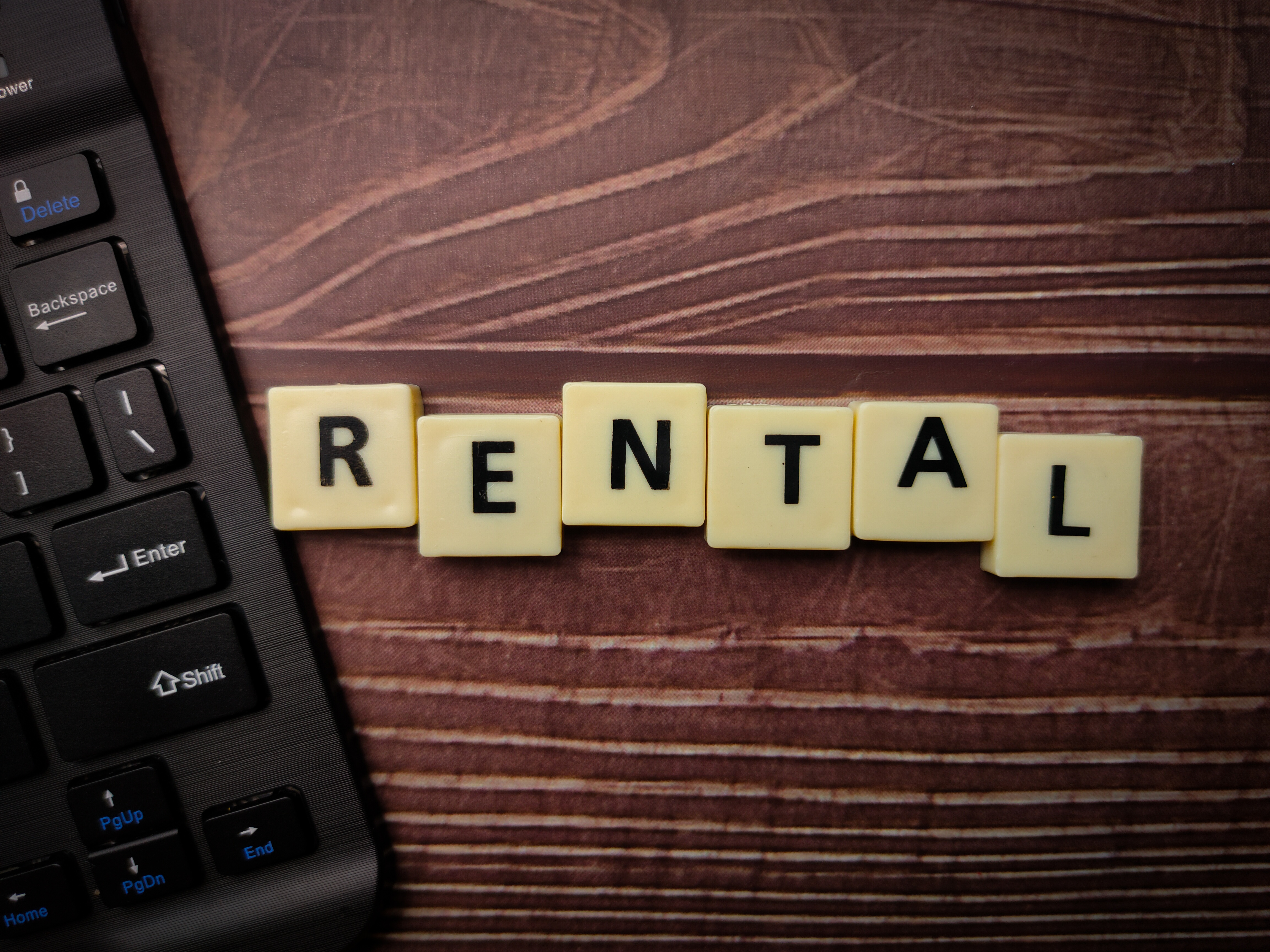 Airbnb vs. Long-Term Rental: Maximize Your Clearwater ROI