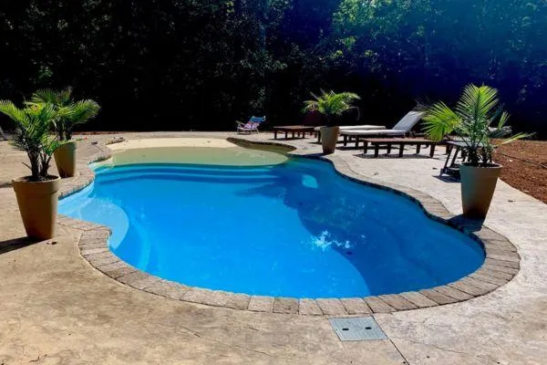 custom swimming pool