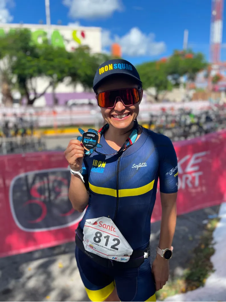 Guía Definitiva y Estrategia para Dominar el Ironman 70.3 Cozumel: Calor, Viento y Éxito Total