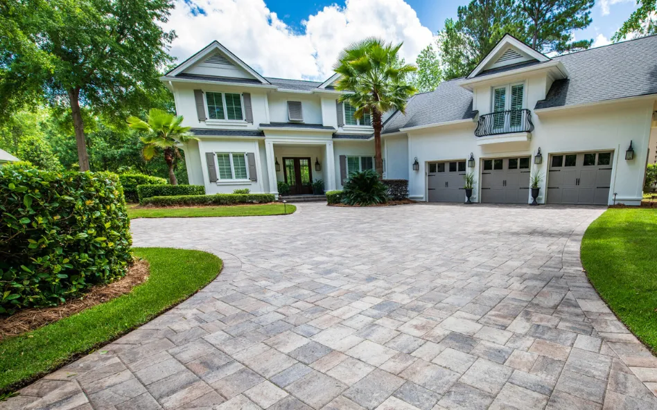 Gainesville Concrete builds and installs driveways.