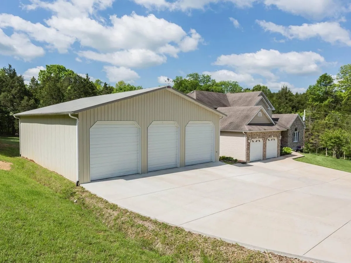 Detached garage and shed construction MI