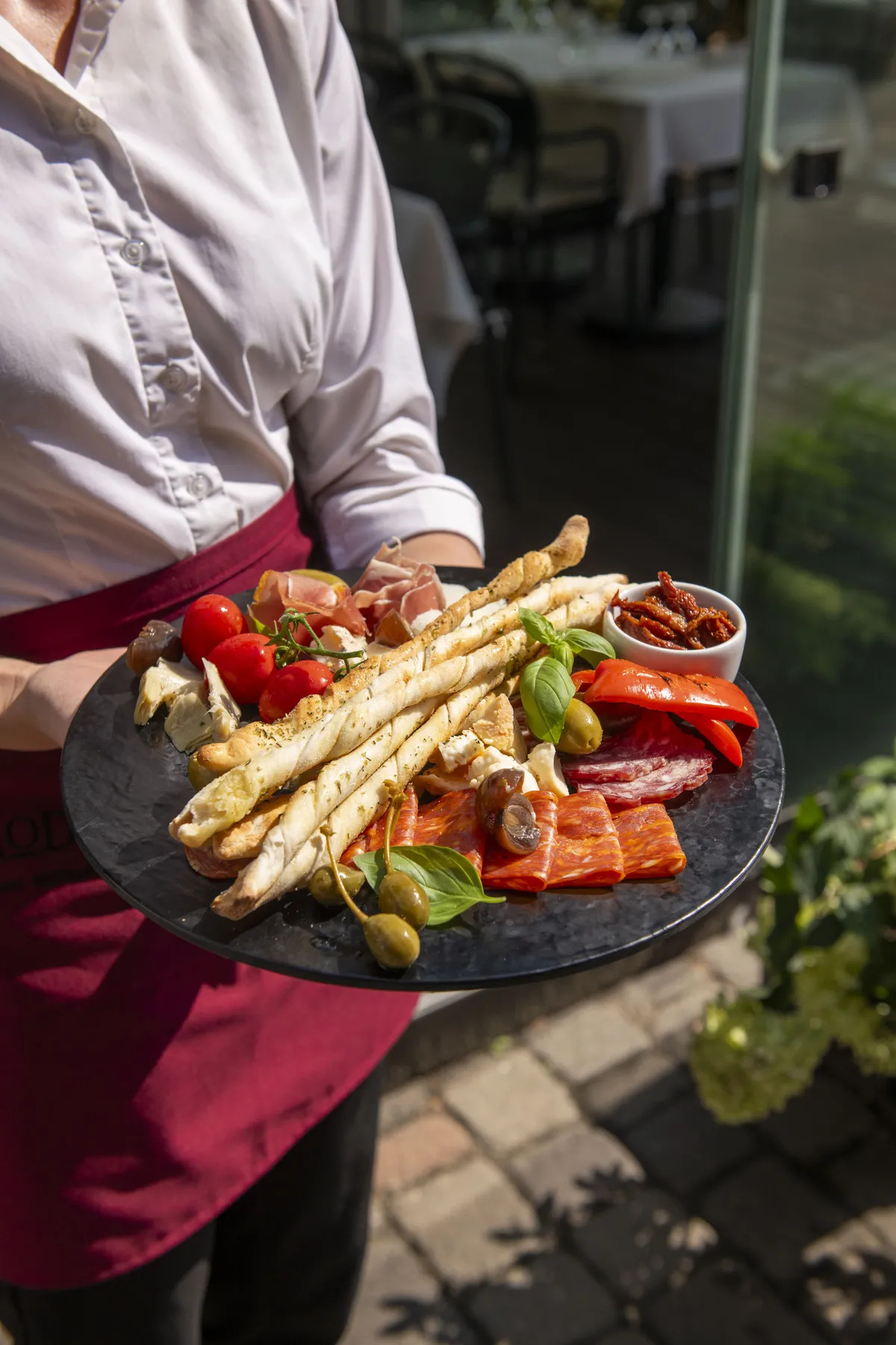 Wnętrze włoskiej restauracji Pomodoro w Konstancinie-Jeziornie