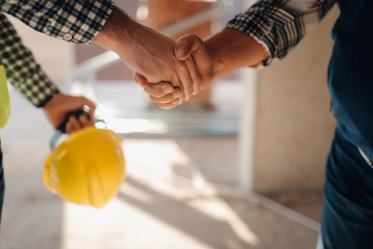 Proven Methods to Establish Trust in a Team (From 25 Years on High-Stakes Jobsites)