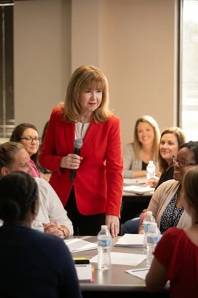 Dr. Linda Metcalf