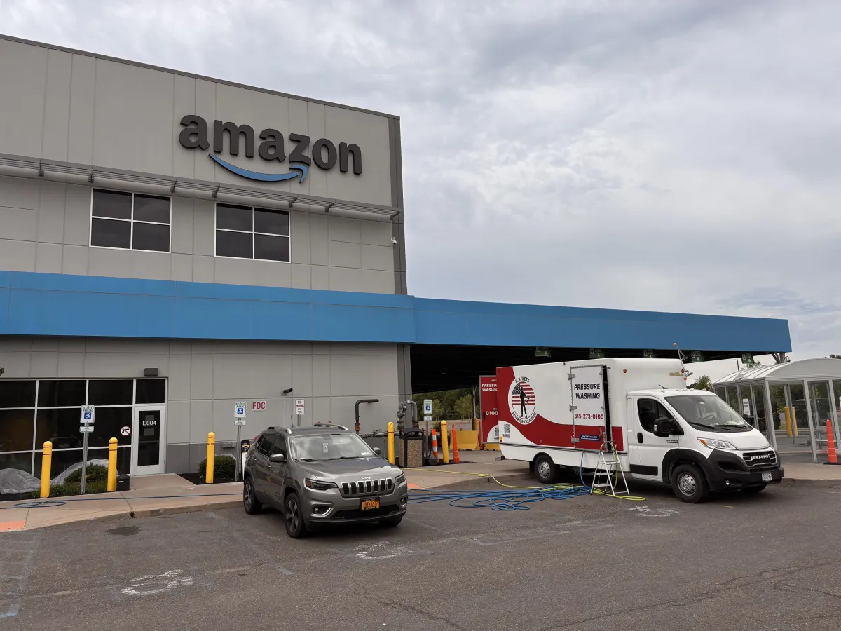 commercial pressure washing Syracuse New York