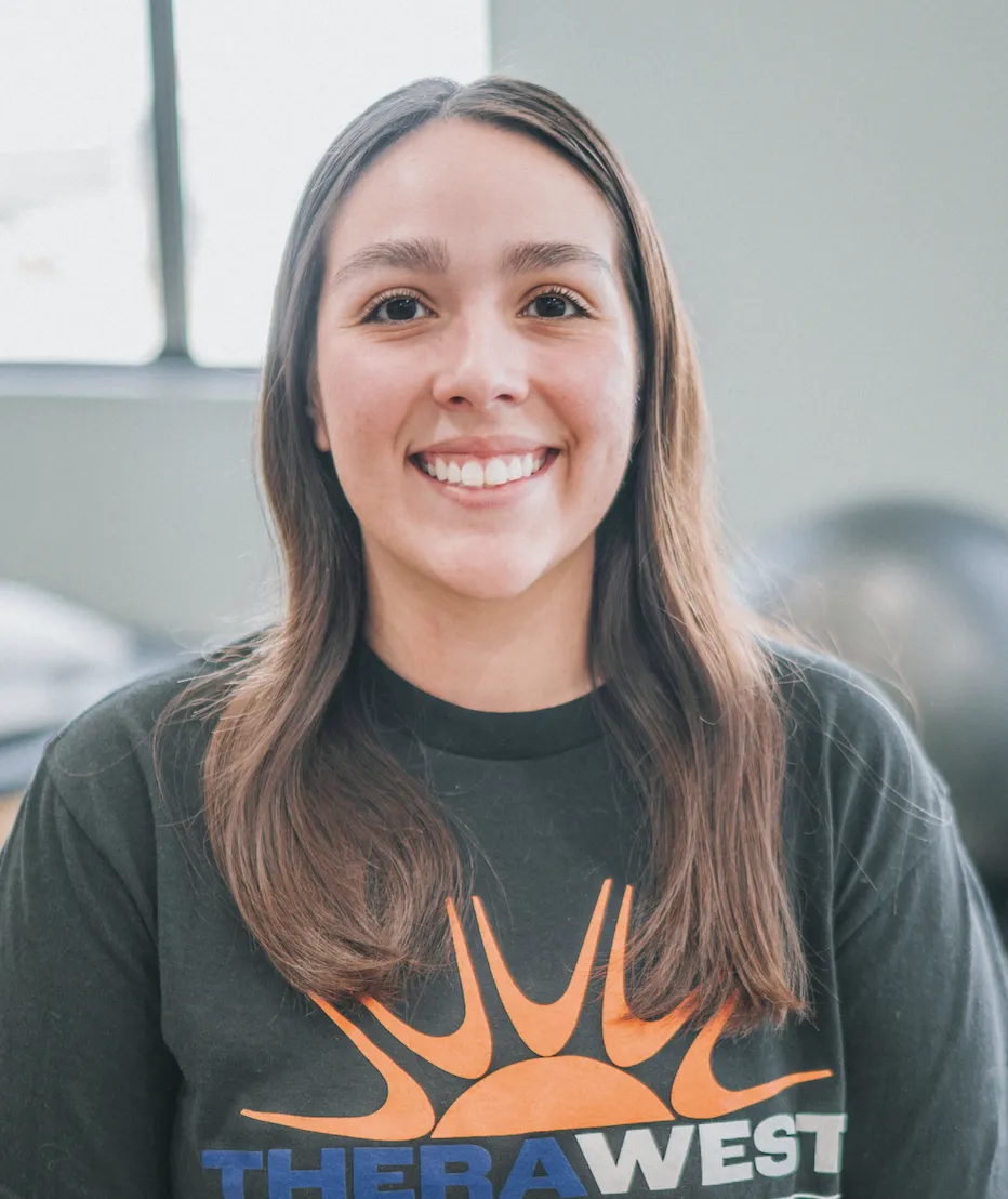 Desnise Garcia Physical Therapist assistant TheraWest Clinton