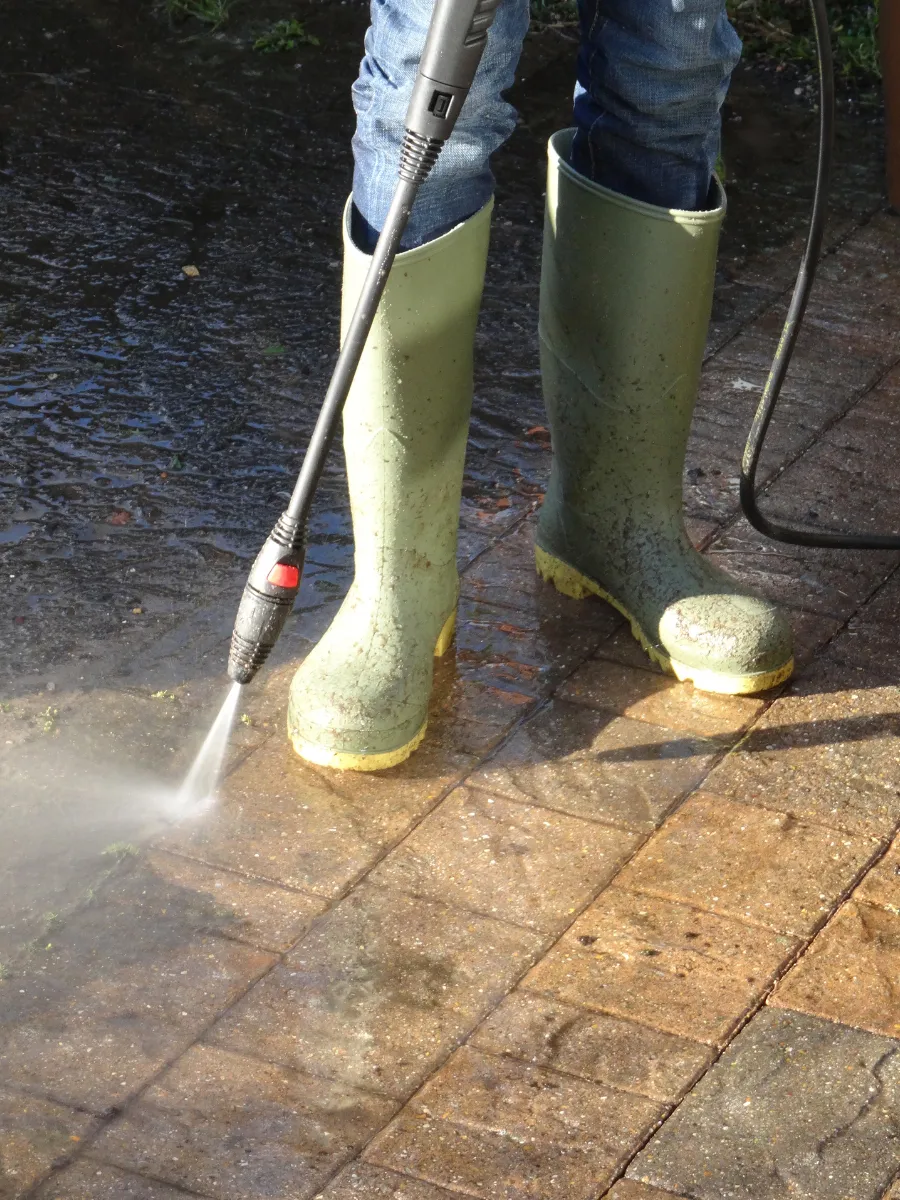  Driveway Cleaning