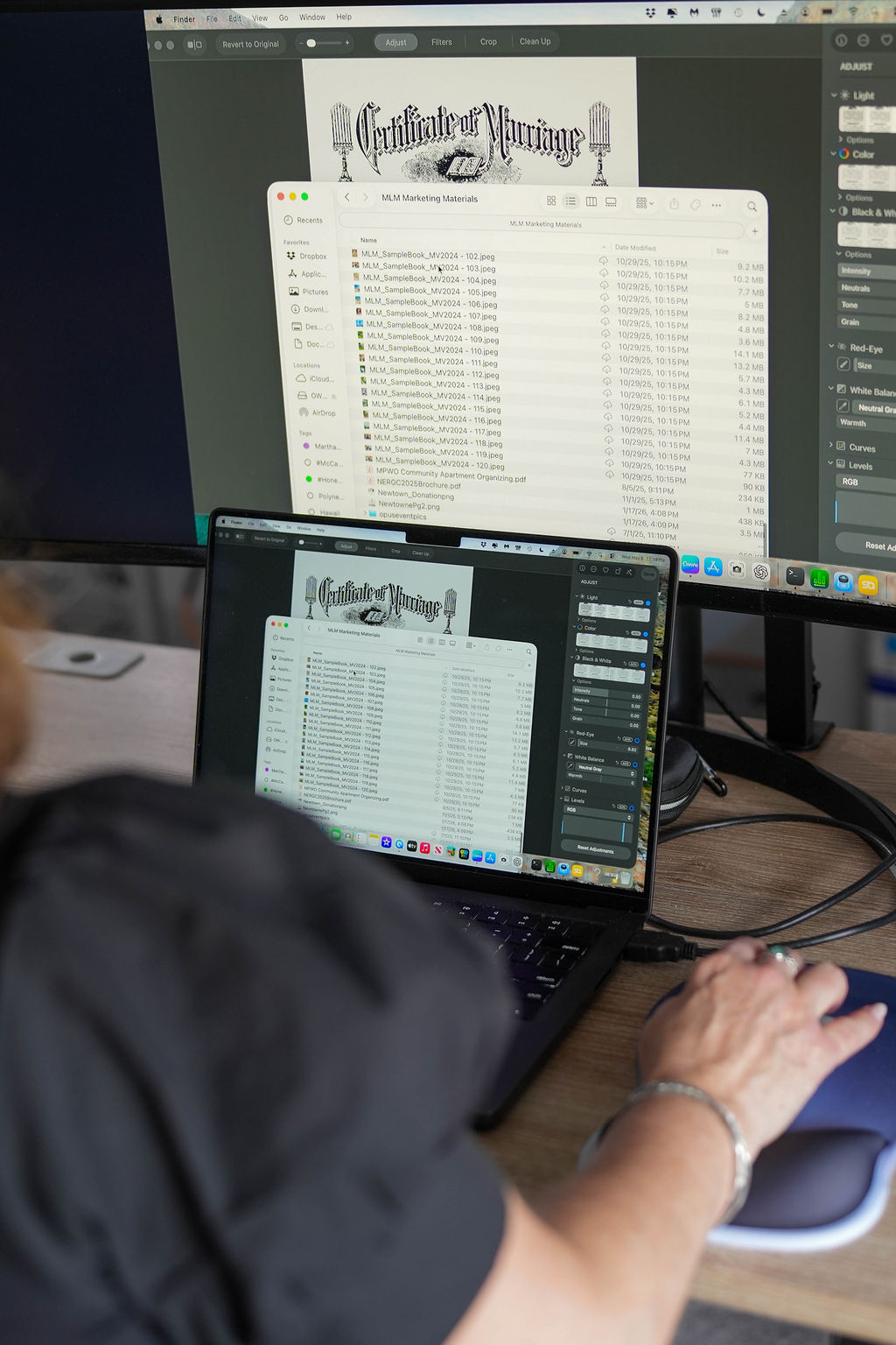 Magic Lantern Memories specialist organizing digital files and family photos across multiple devices to create a clear and easy-to-maintain photo library.