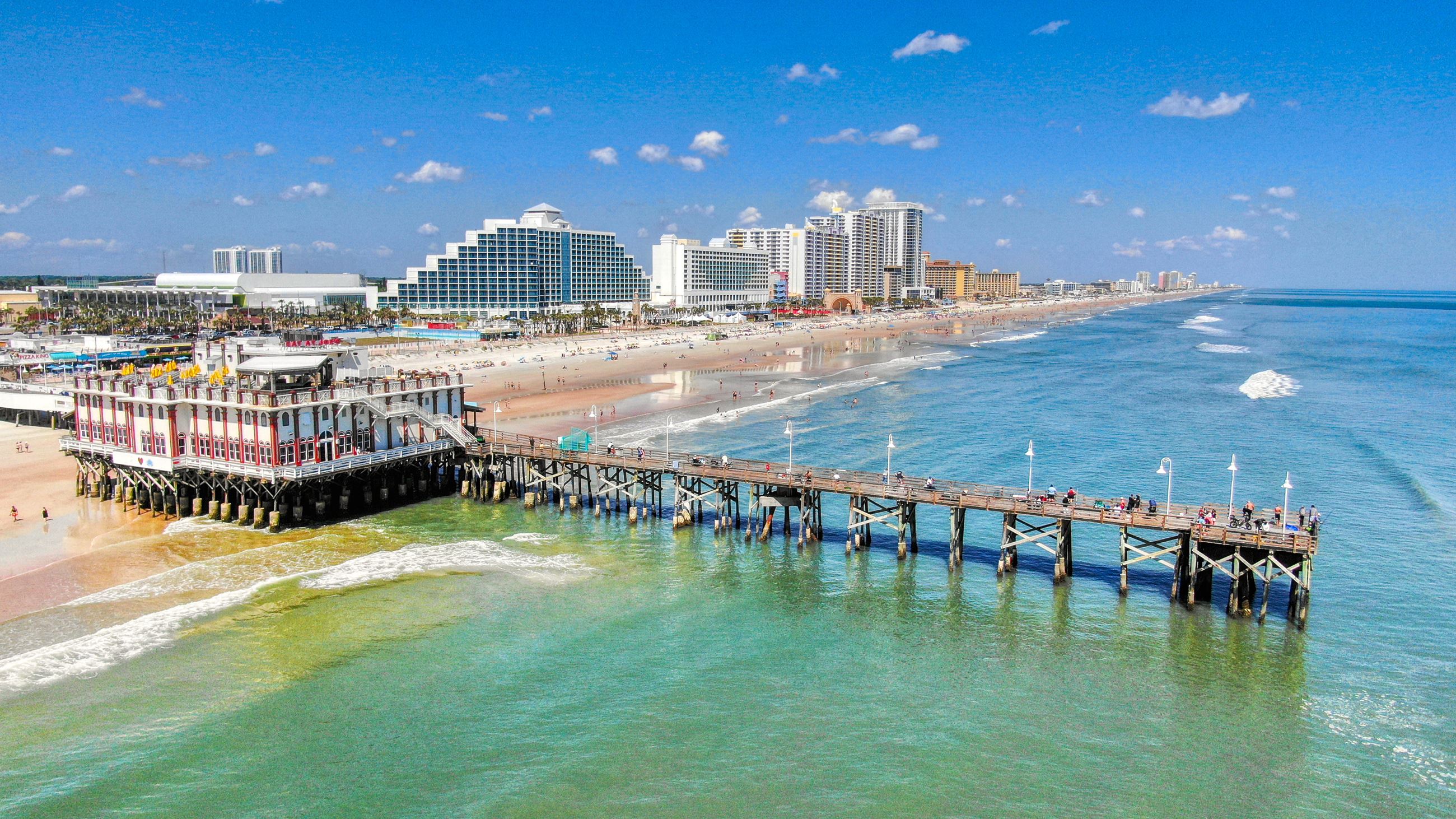 🌊 Daytona Beach Boardwalk and Pier: Florida’s Classic Oceanfront Playground You’ve Got to Experience 🎡☀️