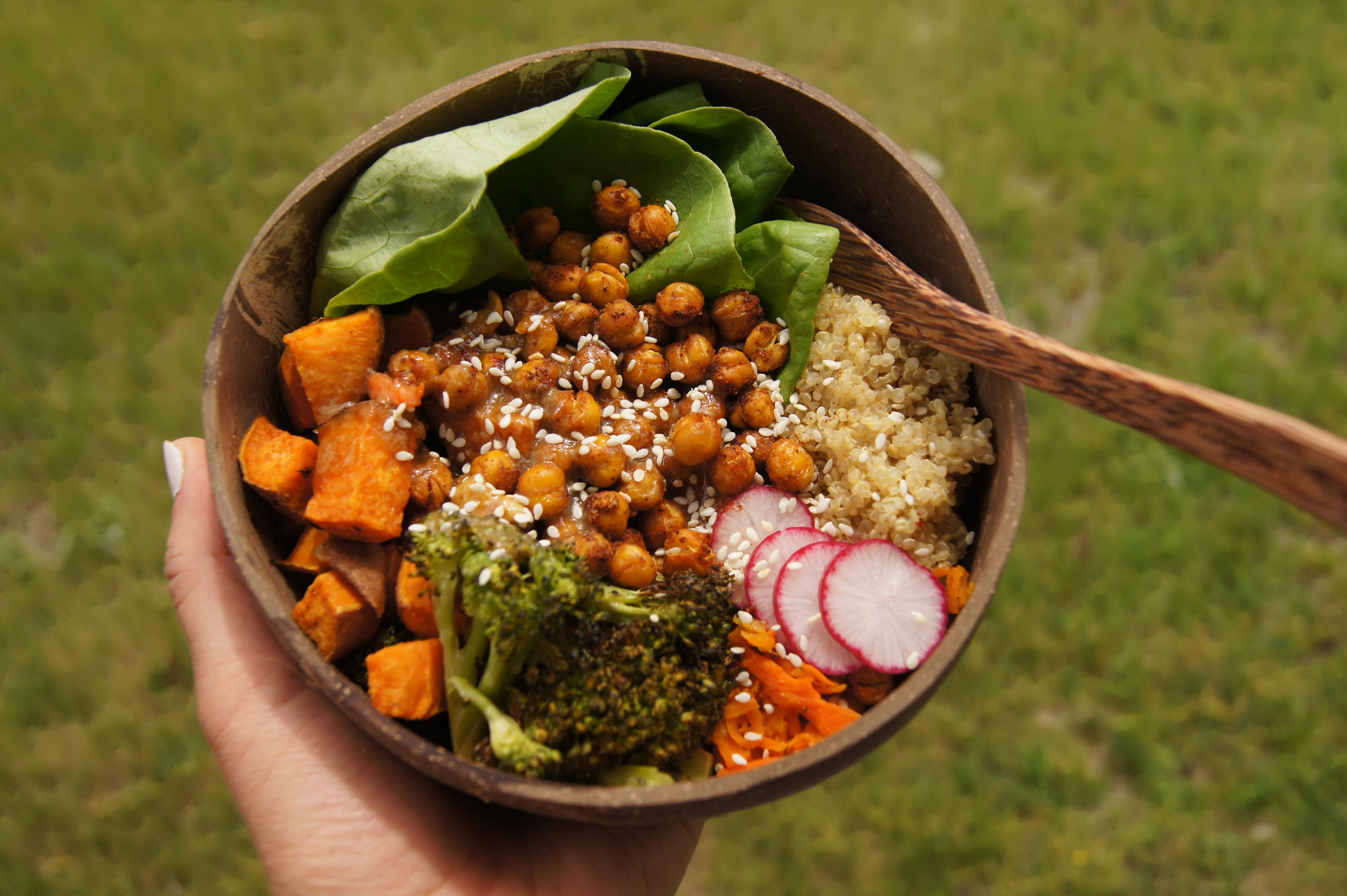 Buddha Bowl aux Légumes Rôtis