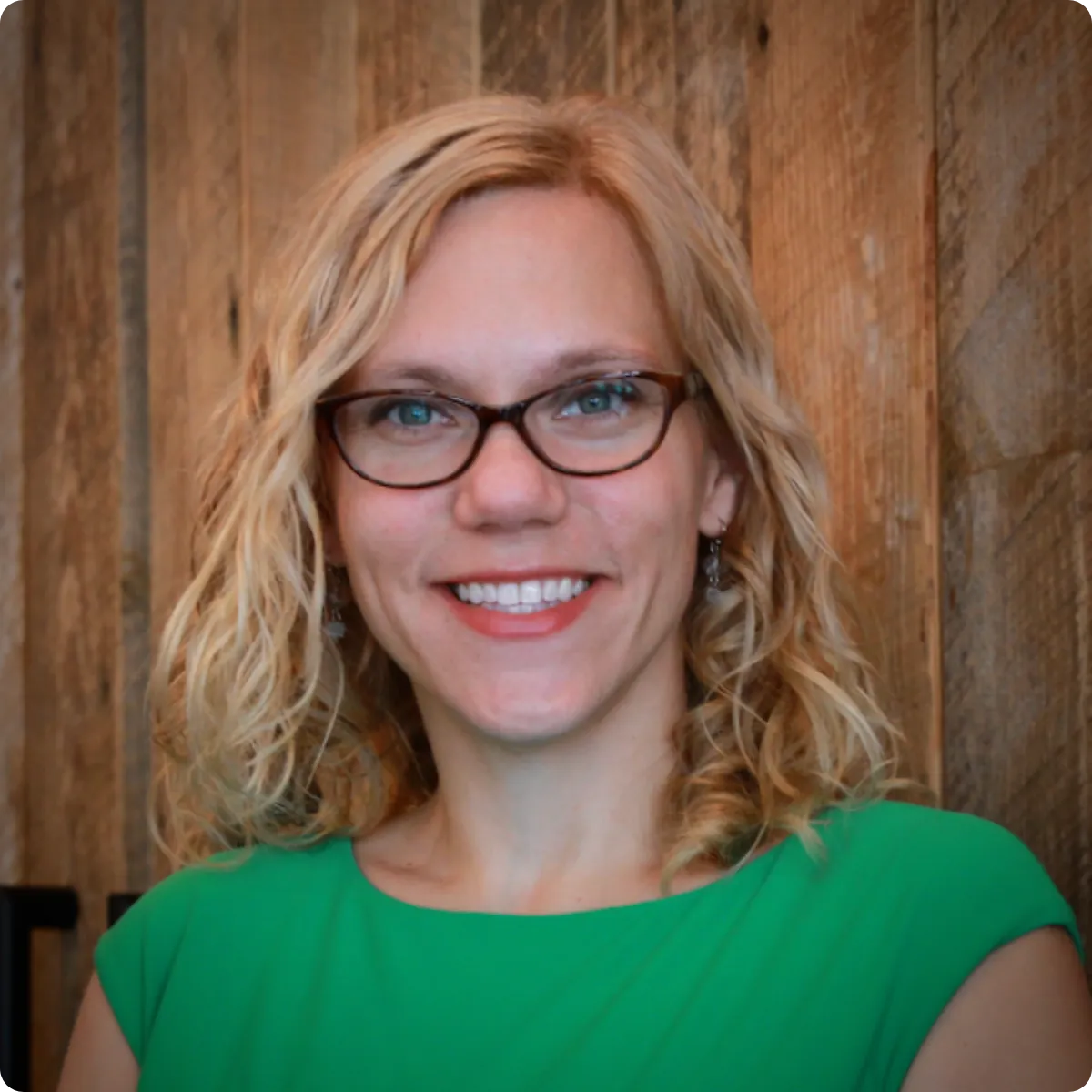 Headshot of Jennifer Bradkte