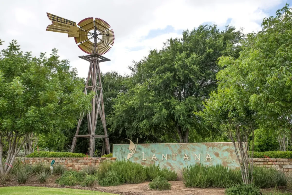 Lantana community entrance and windmill in Denton County, Texas