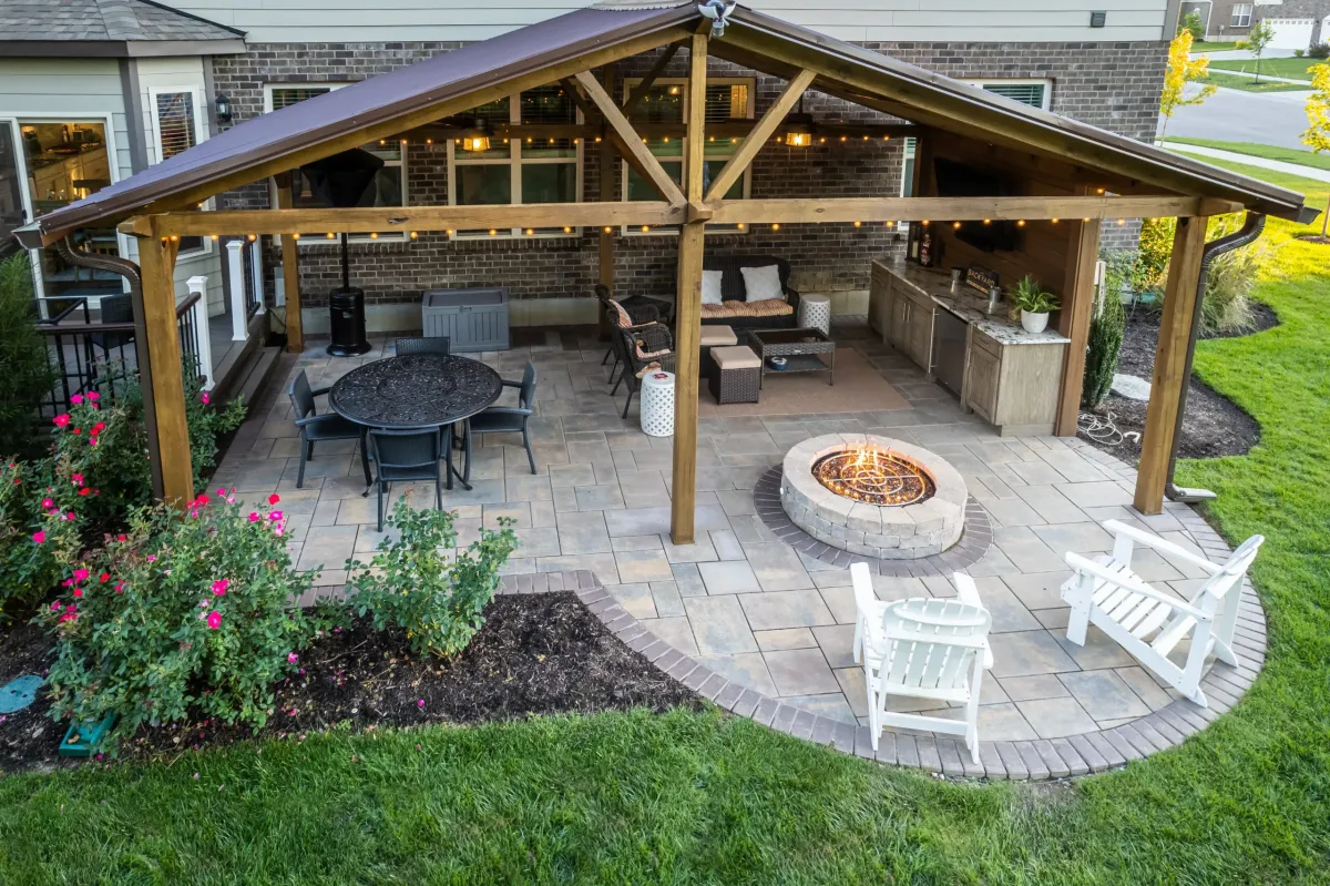 Mason Concrete builds and installs Patio