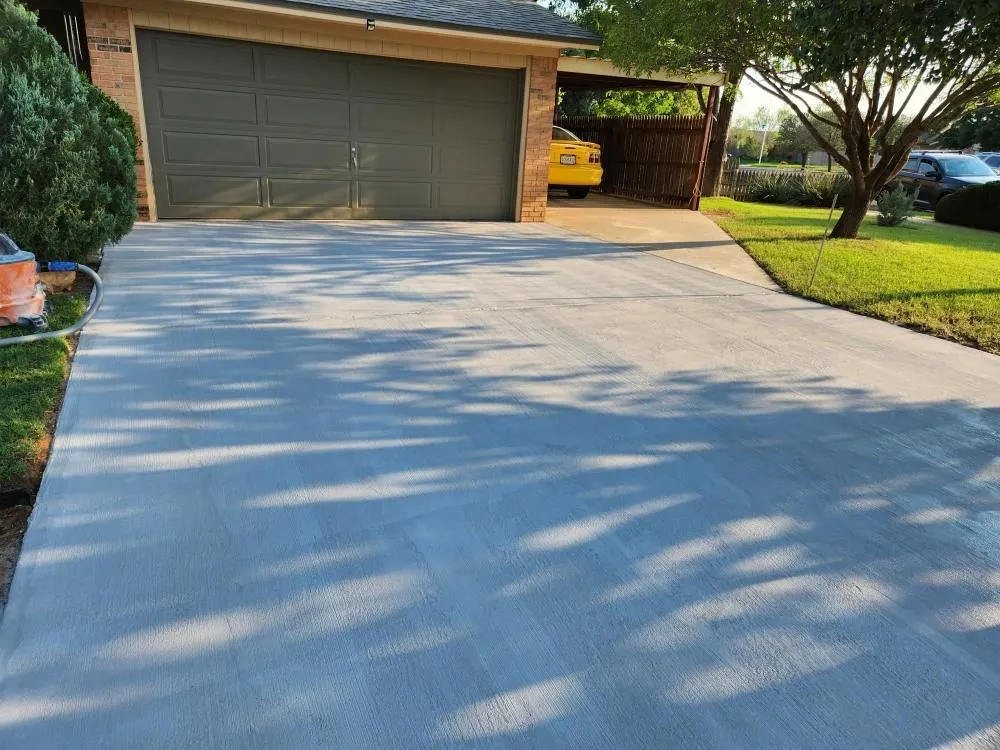Mason Concrete builds and installs Driveway.