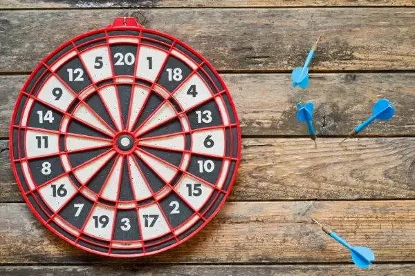 Darts Missing the dartboard