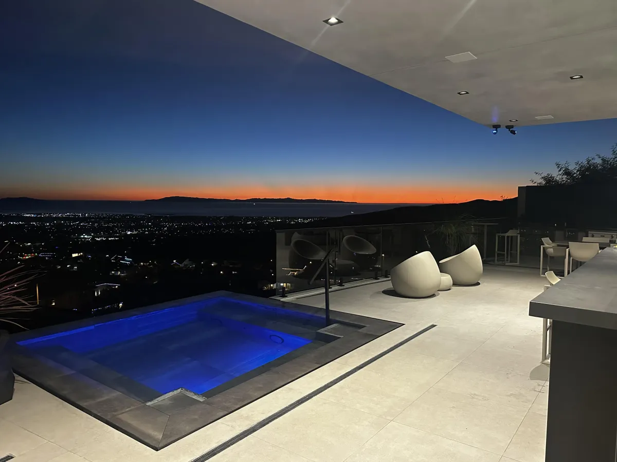 Remodeled living space in Oxnard, CA