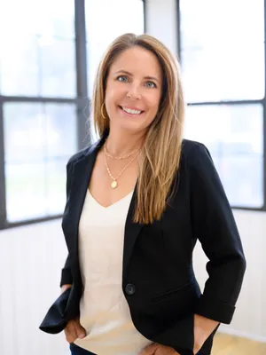 ANGELA-NORTON-COUNTING-COLLECTIVE-BOOKKEEPING