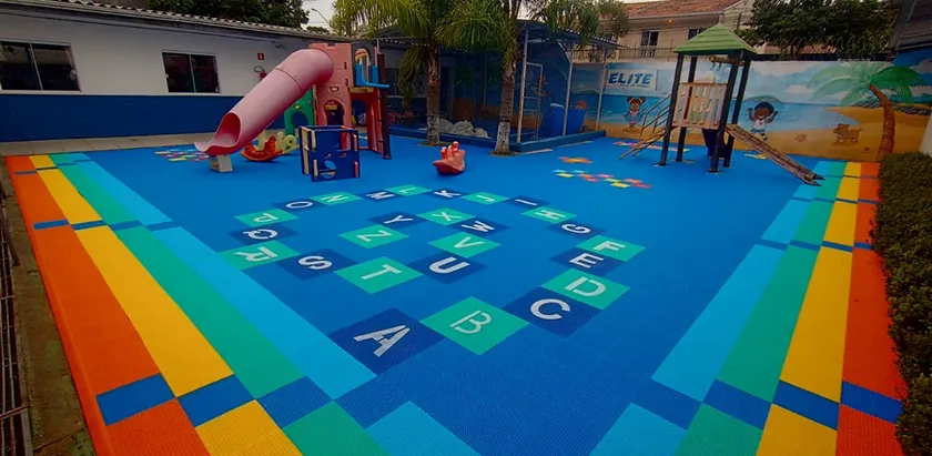 Plaground com playkap(piso modular)