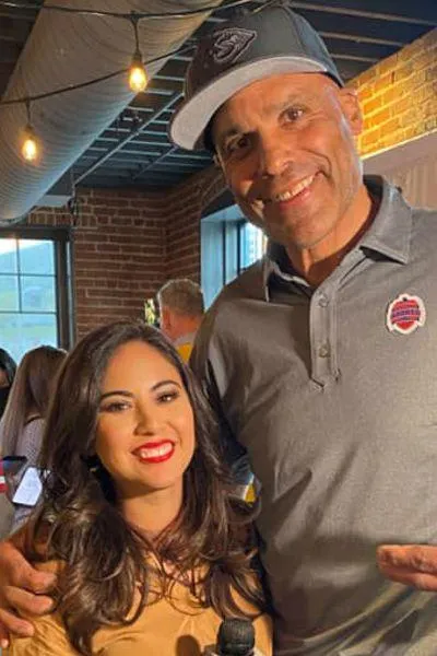 Adriana Davalos, Social Media Strategy in Sports, with Art Still