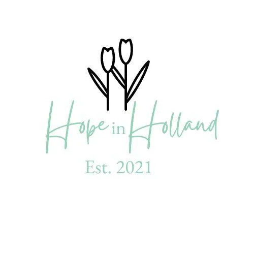 Picture of logo of Hope in Holland with tulips above