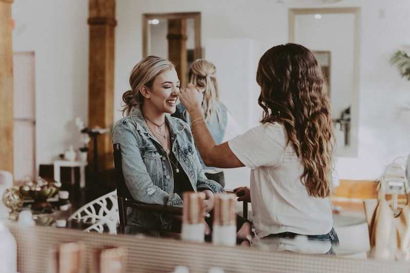 Luxury bridal makeup by Leah Mullins in Chattanooga