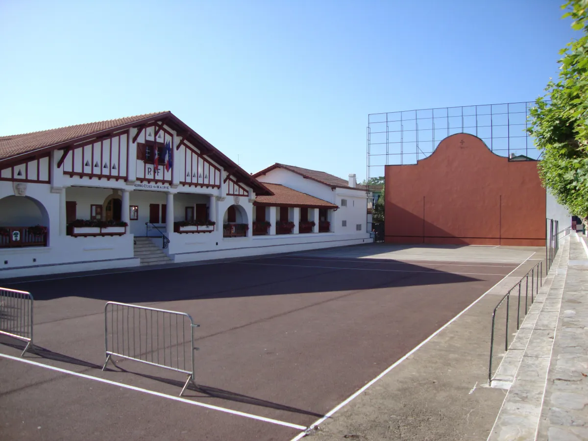 ECOLE DE SURF H2O - cours de surf - Guethary