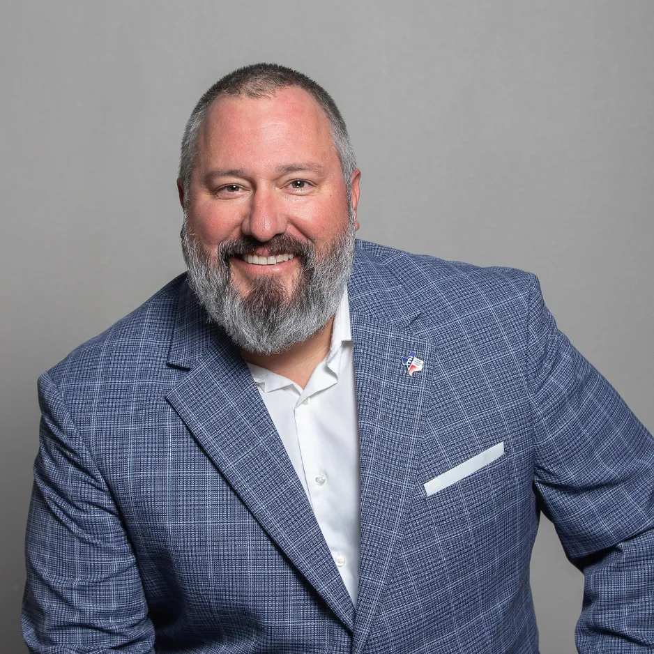 Dr. Todd Riddle, sports chiropractor in League City TX