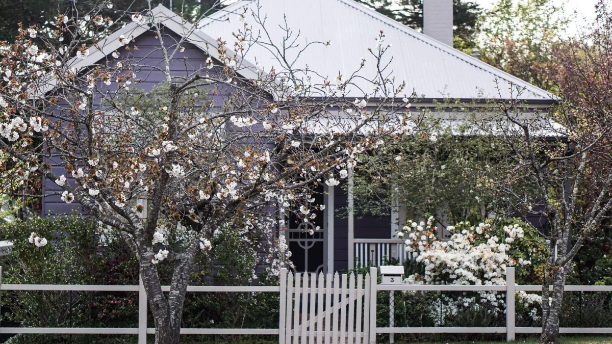 First home buyer guide: residential home in Leura, NSW