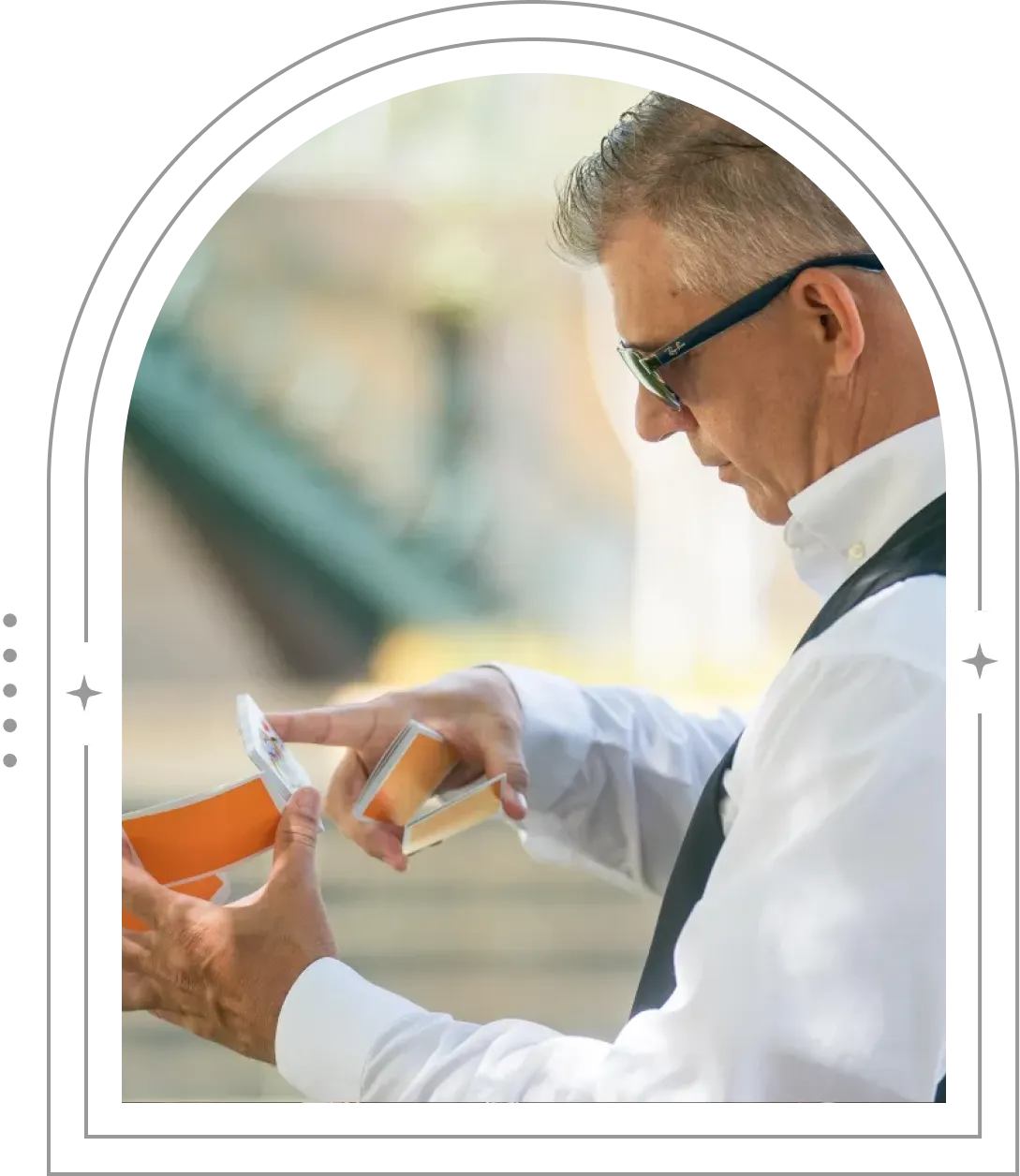 Corporate Magician John Gardenier