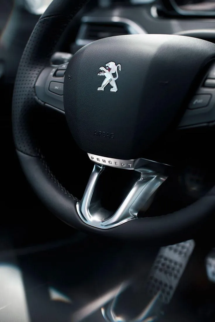 a silver mercedes benz benz benz benz benz benz benz benz benz benz benz benz benz