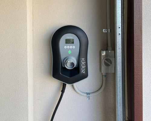 City Beach Not Sure Which Charger You Need? Compare Your Options