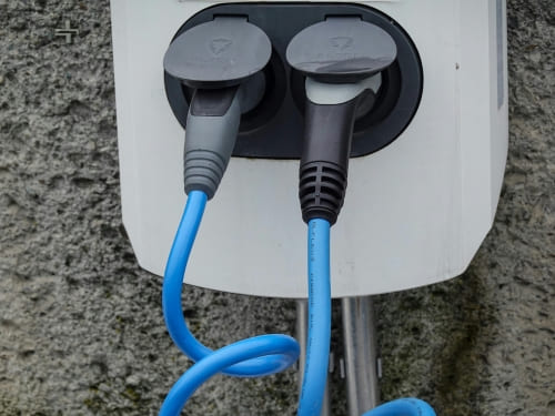 {{ custom_values.service_1 }} in {{custom_values.biz_area_1})